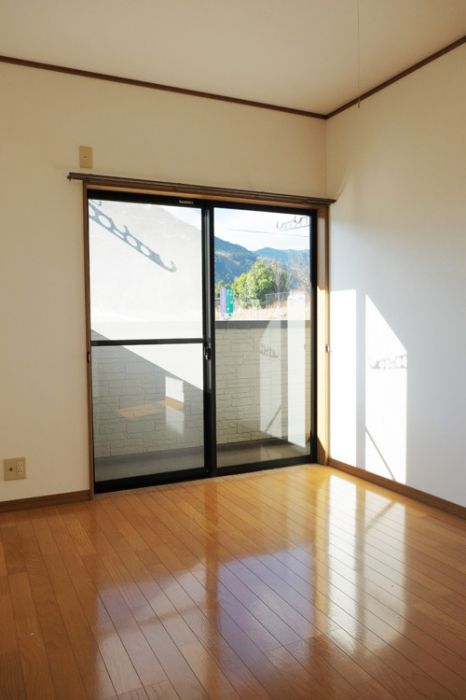 apartment 徳島県三好郡東みよし町足代1234-2