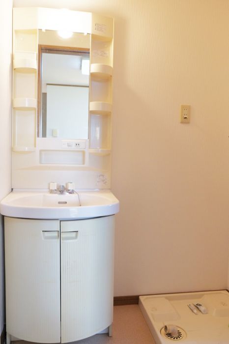 apartment 徳島県三好郡東みよし町足代1234-2