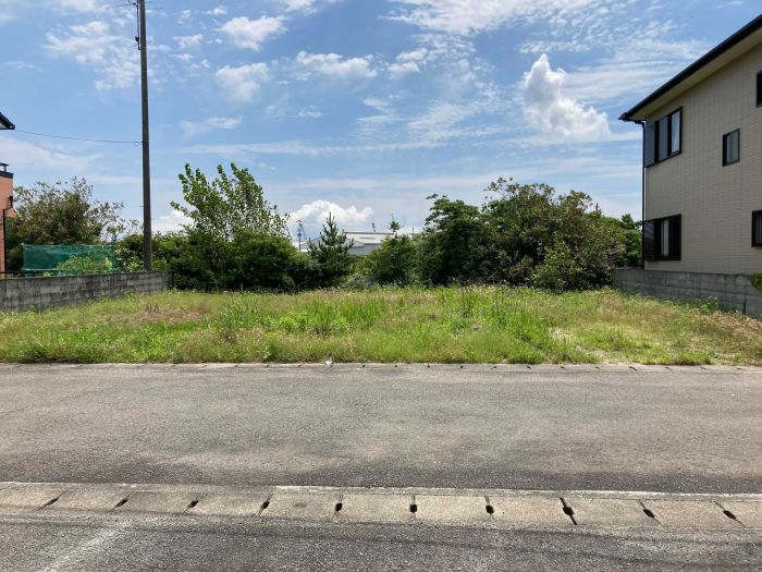  徳島県小松島市金磯町字弁天前16-49
