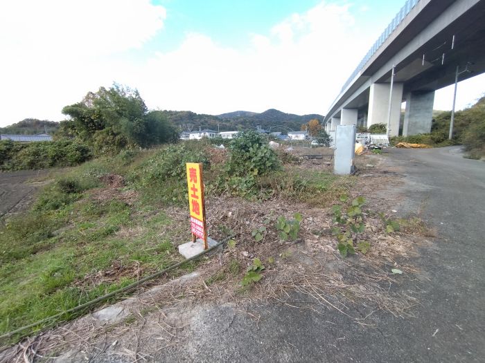  徳島県板野郡板野町吹田字奥原