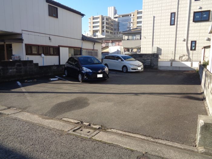  徳島県徳島市佐古八番町佐古八番町月極