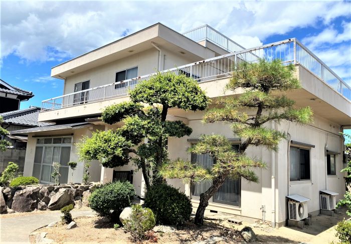 宇多津町 貸倉庫あります！