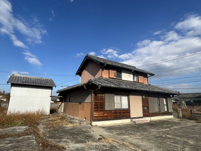 detached 徳島県吉野川市鴨島町西麻植字田渕63（地番[1]）