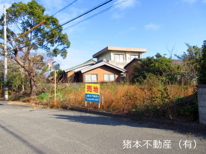  徳島県板野郡板野町西中富字中須