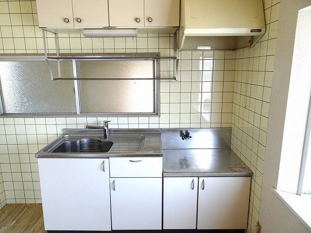 apartment 徳島県小松島市金磯町9-10