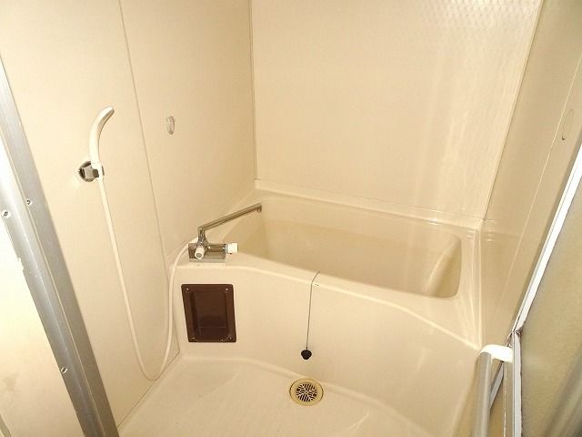 apartment 徳島県小松島市金磯町9-10