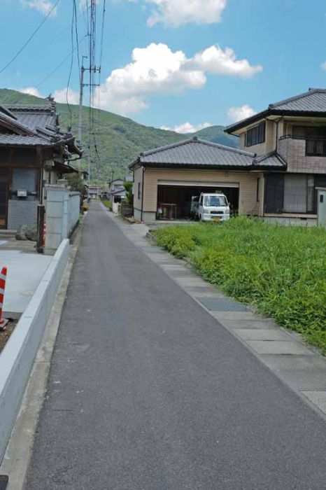  徳島県三好郡東みよし町西庄字藤内30-1