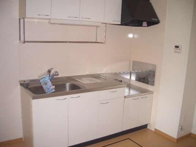 apartment 徳島県小松島市中田町字浜田