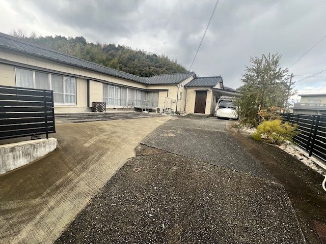 detached 徳島県徳島市国府町延命（地番[441番11]）