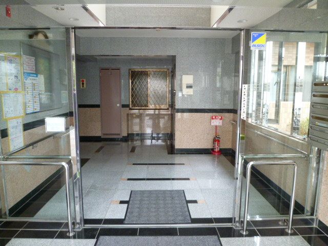 apartment 徳島県徳島市西須賀町下中須33
