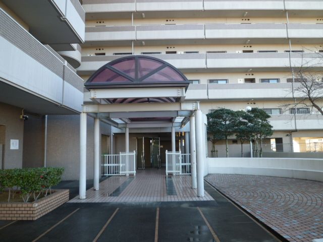 apartment 徳島県小松島市田浦町字近里84-1