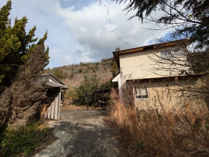  徳島県板野郡板野町大坂字関東