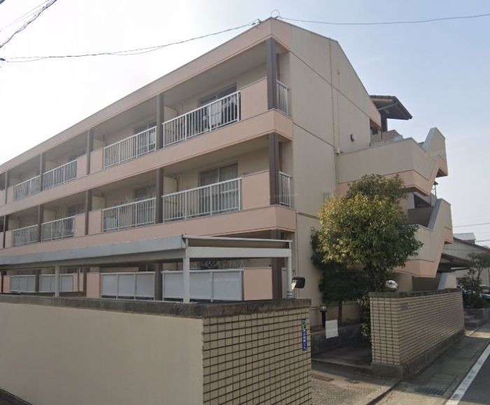 apartment 徳島県徳島市住吉２丁目4-7