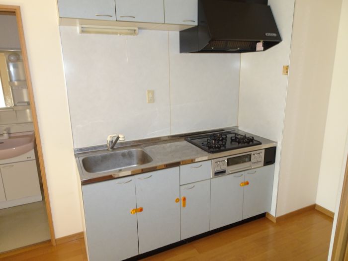 apartment 徳島県小松島市田野町字本村89-1