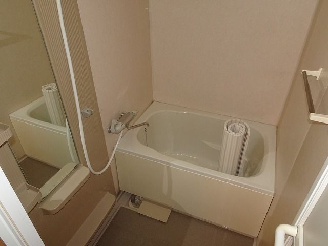 apartment 徳島県小松島市田野町字本村89-1