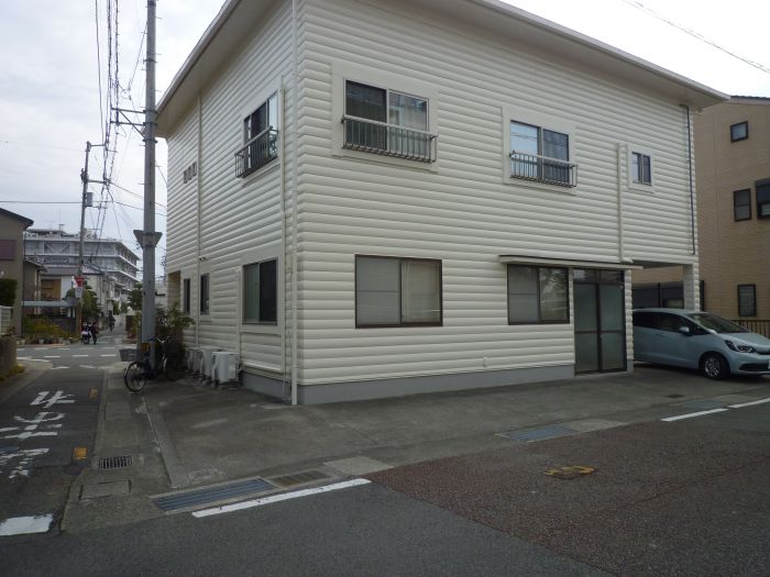 apartment 徳島県徳島市中前川町２丁目9-8