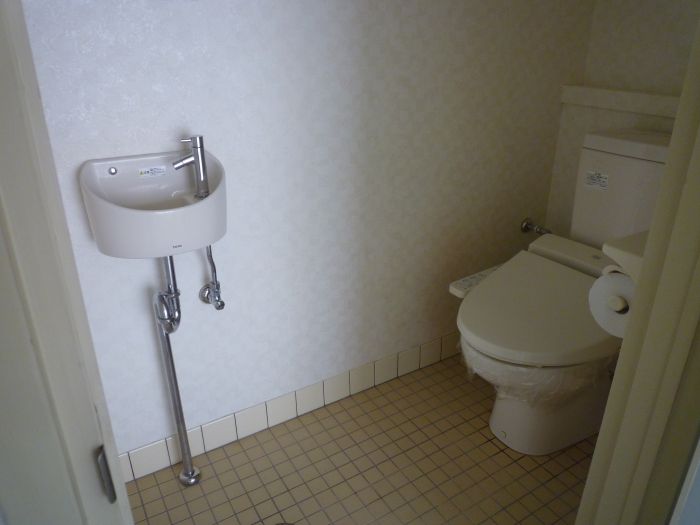 apartment 徳島県徳島市中前川町２丁目9-8