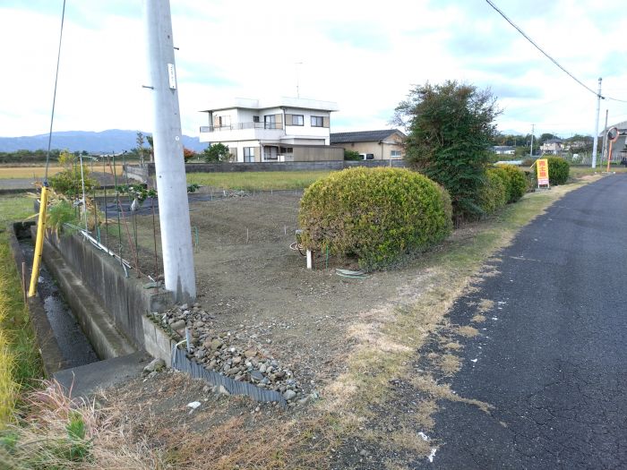  徳島県板野郡上板町鍛冶屋原字居屋敷南