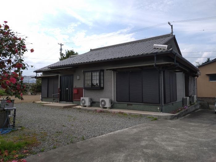 detached 徳島県阿波市市場町香美字郷社本