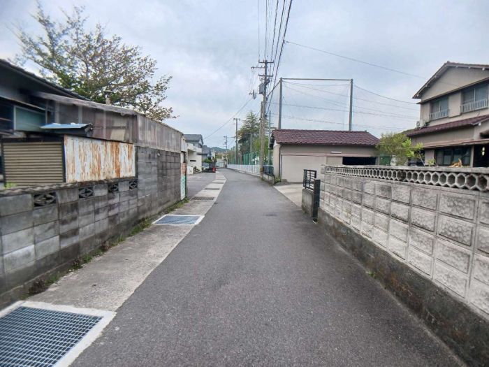  徳島県鳴門市撫養町小桑島字日向谷