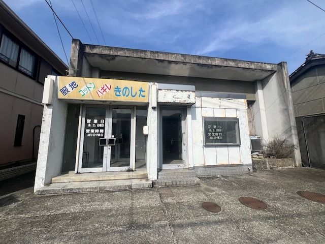 detached 徳島県三好市三野町芝生