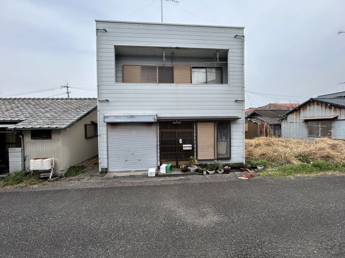 detached 徳島県小松島市小松島町字新港47（地番[10]）