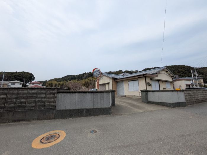  徳島県鳴門市里浦町里浦字坂田