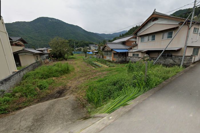  徳島県三好郡東みよし町加茂3912-1