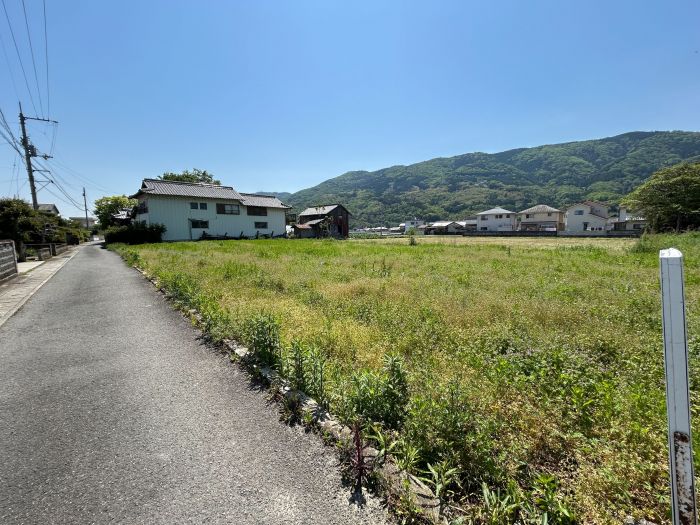  徳島県吉野川市川島町学字辻（地番[48-1]）