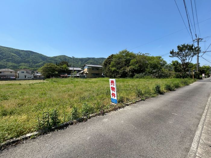  徳島県吉野川市川島町学字辻（地番[47-1]）