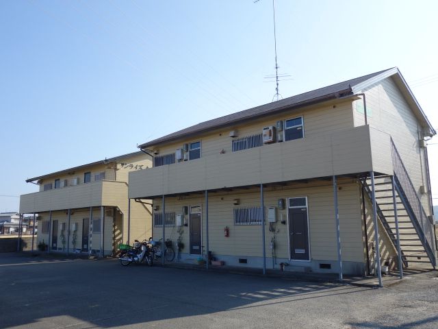 apartment 徳島県小松島市日開野町字行地